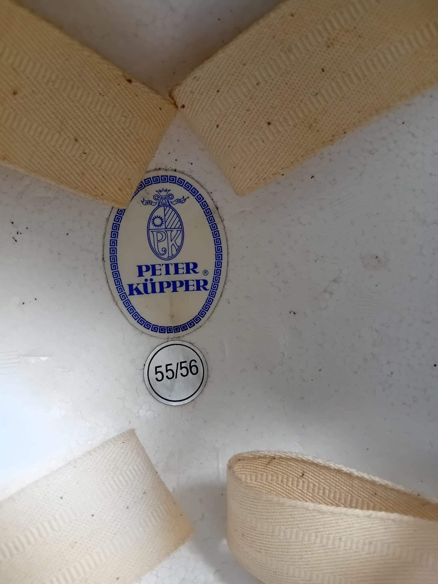 Casque d&rsquo;équitation – Peter Küpper – T 55/56