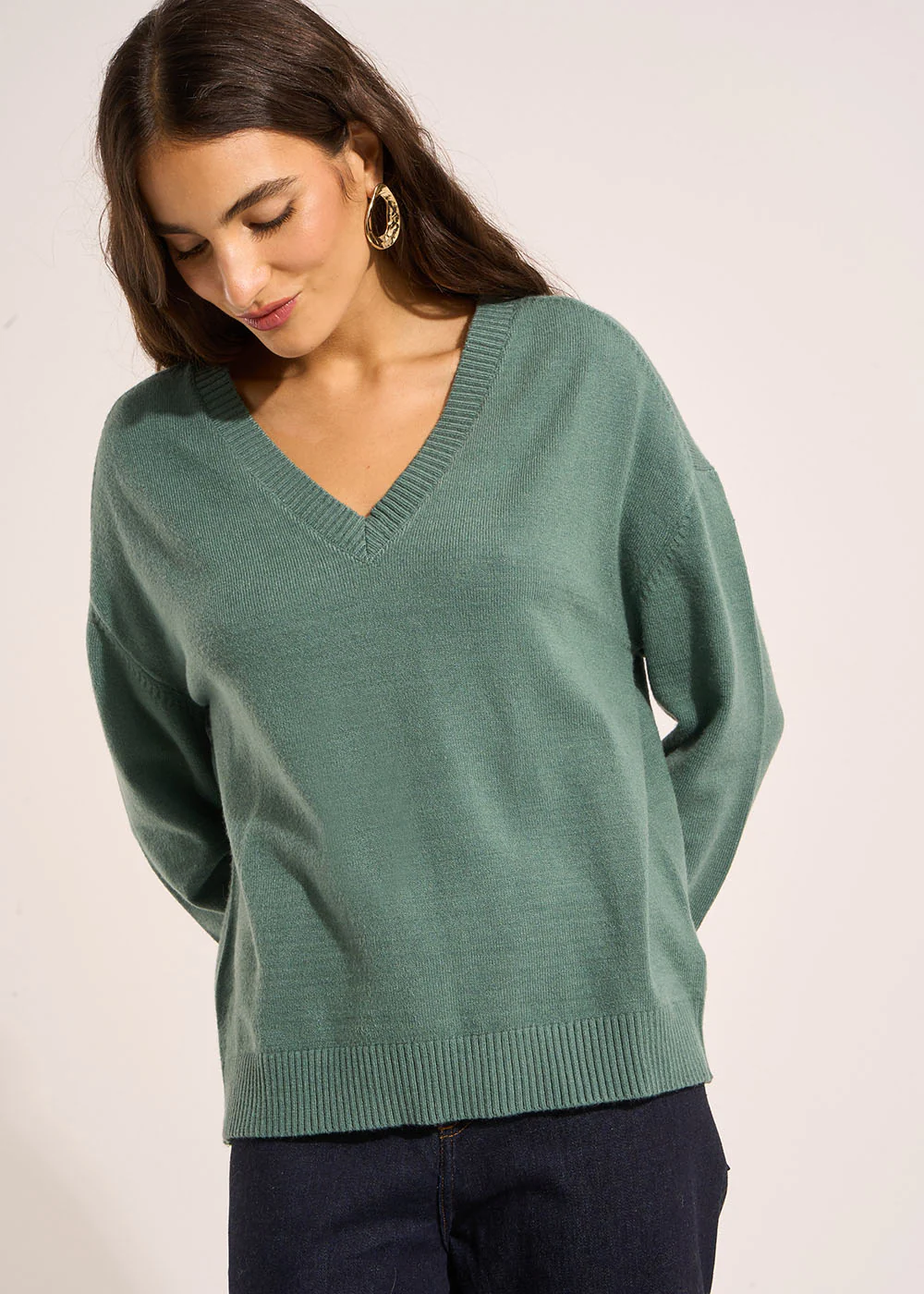 Pull carré col V – Image 5