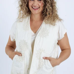 Gilet matelassé avec broderies florales