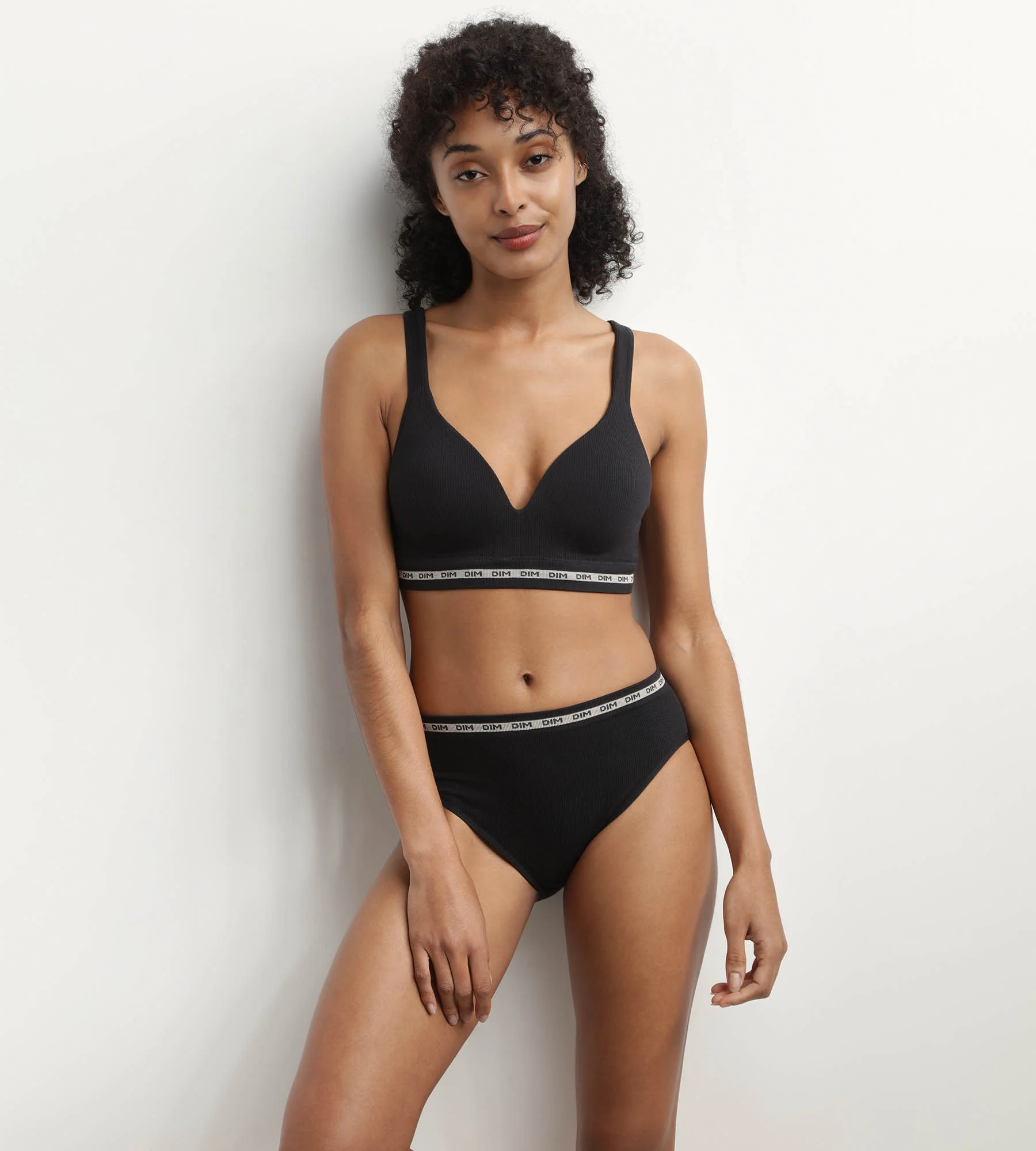 Slip femme en modal polyamide sans couture Noir Dim Icons Seamless – Image 3