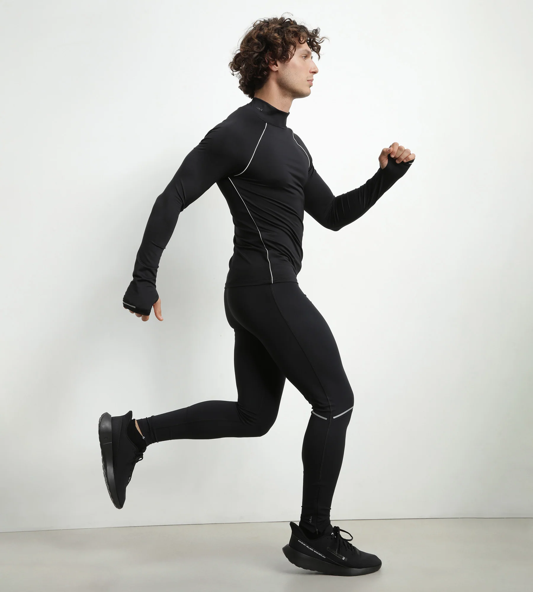 Haut de sport homme à col montant en microfibre Noire Dim Move