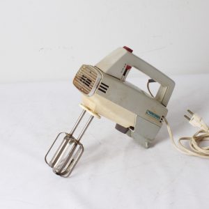 Ancien batteur électrique Moulinex