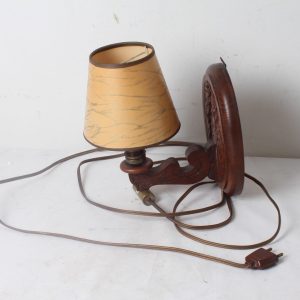 Applique murale en bois sculpté
