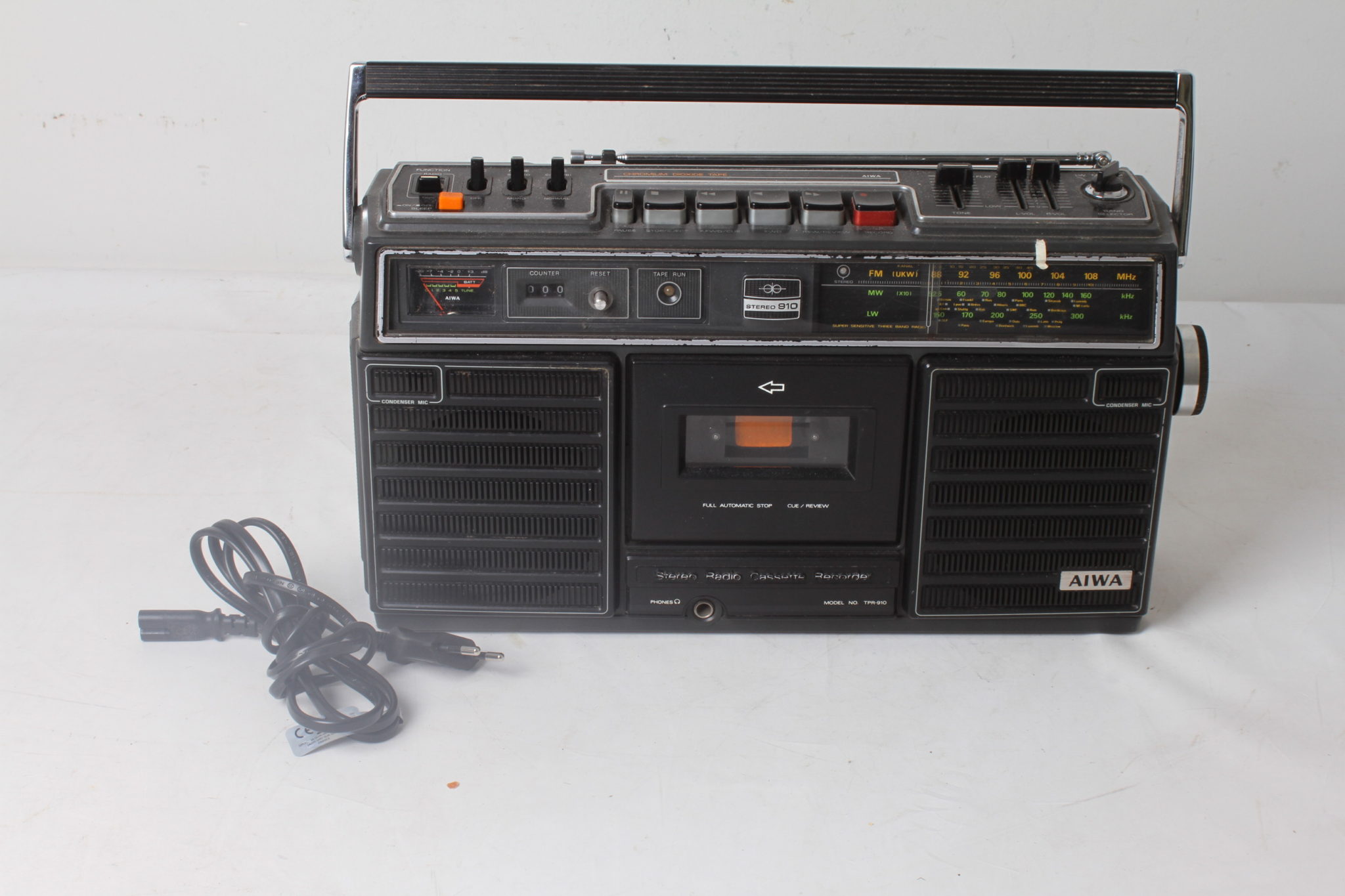 Aiwa TPR-910 Radio Cassette – Image 3