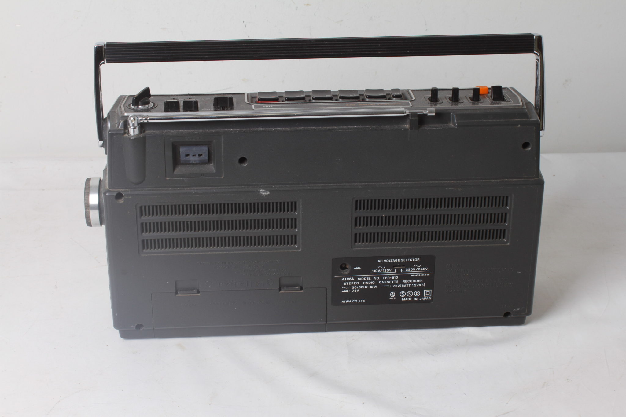 Aiwa TPR-910 Radio Cassette – Image 7