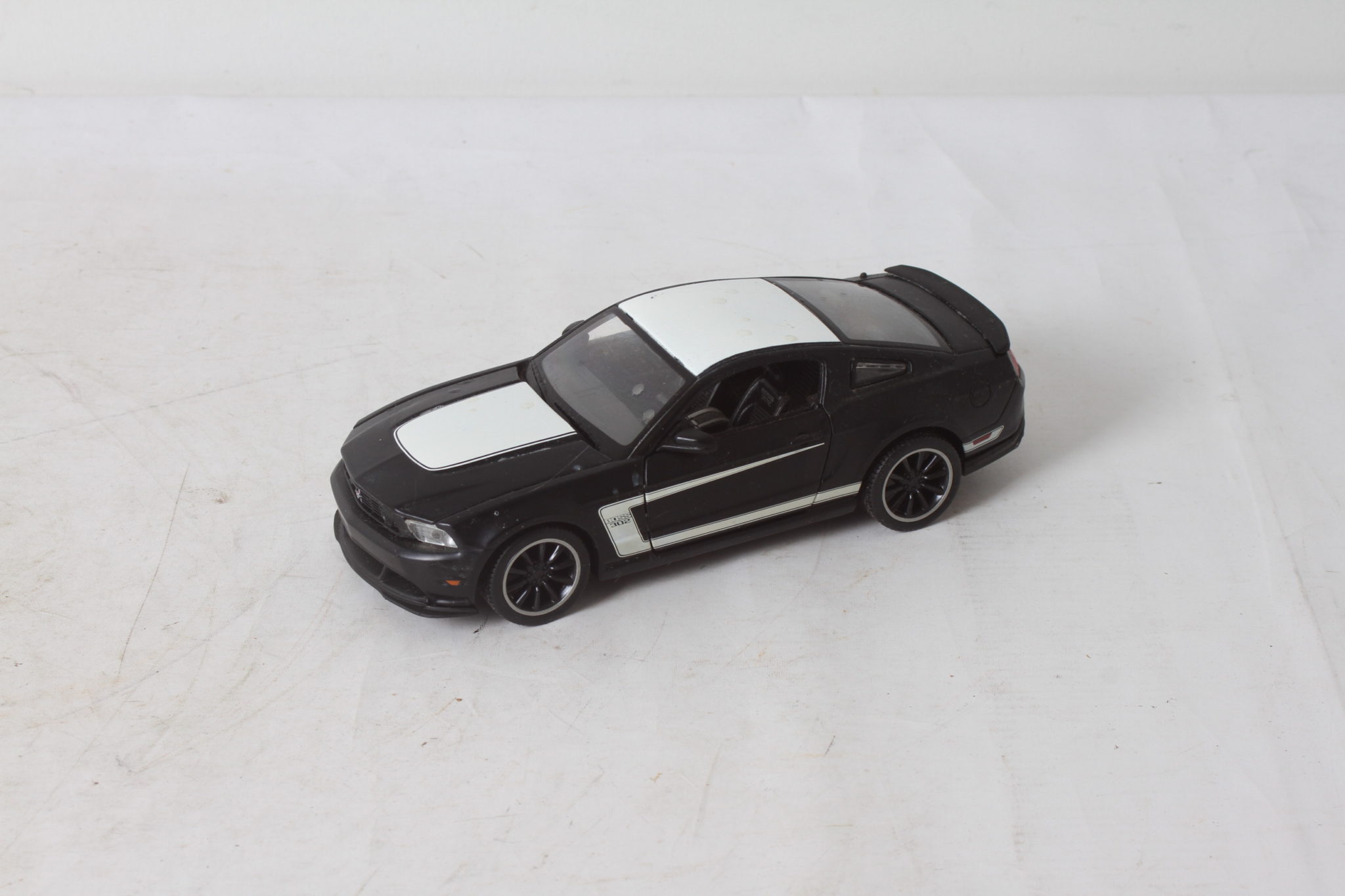 Ford MustangBoss 302 – 1/24 – Maisto
