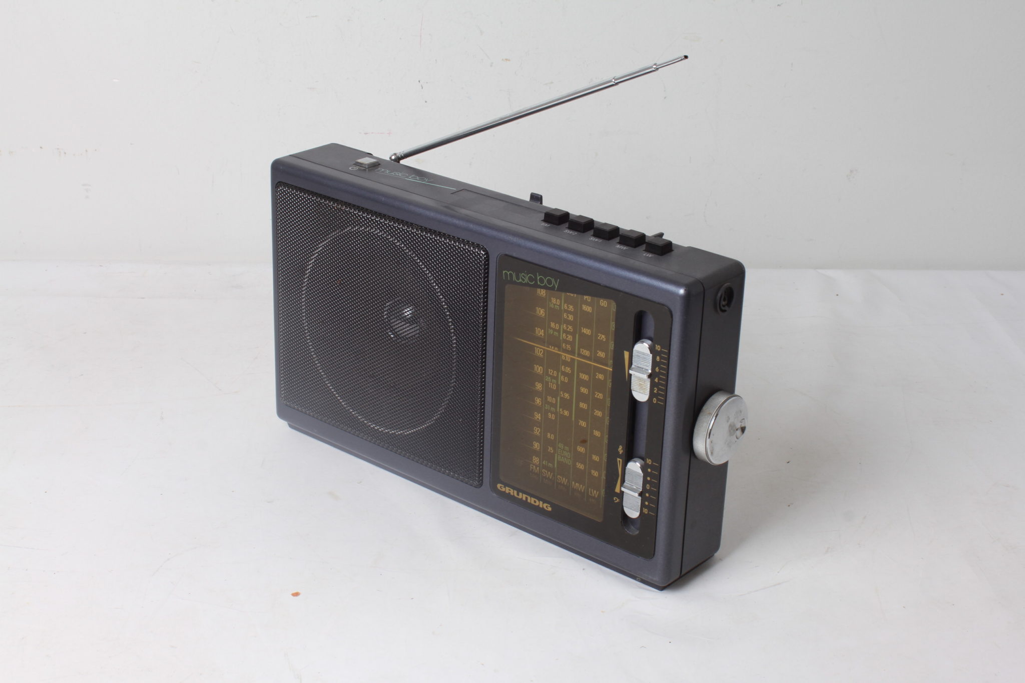 Radio Grundig – Music boy