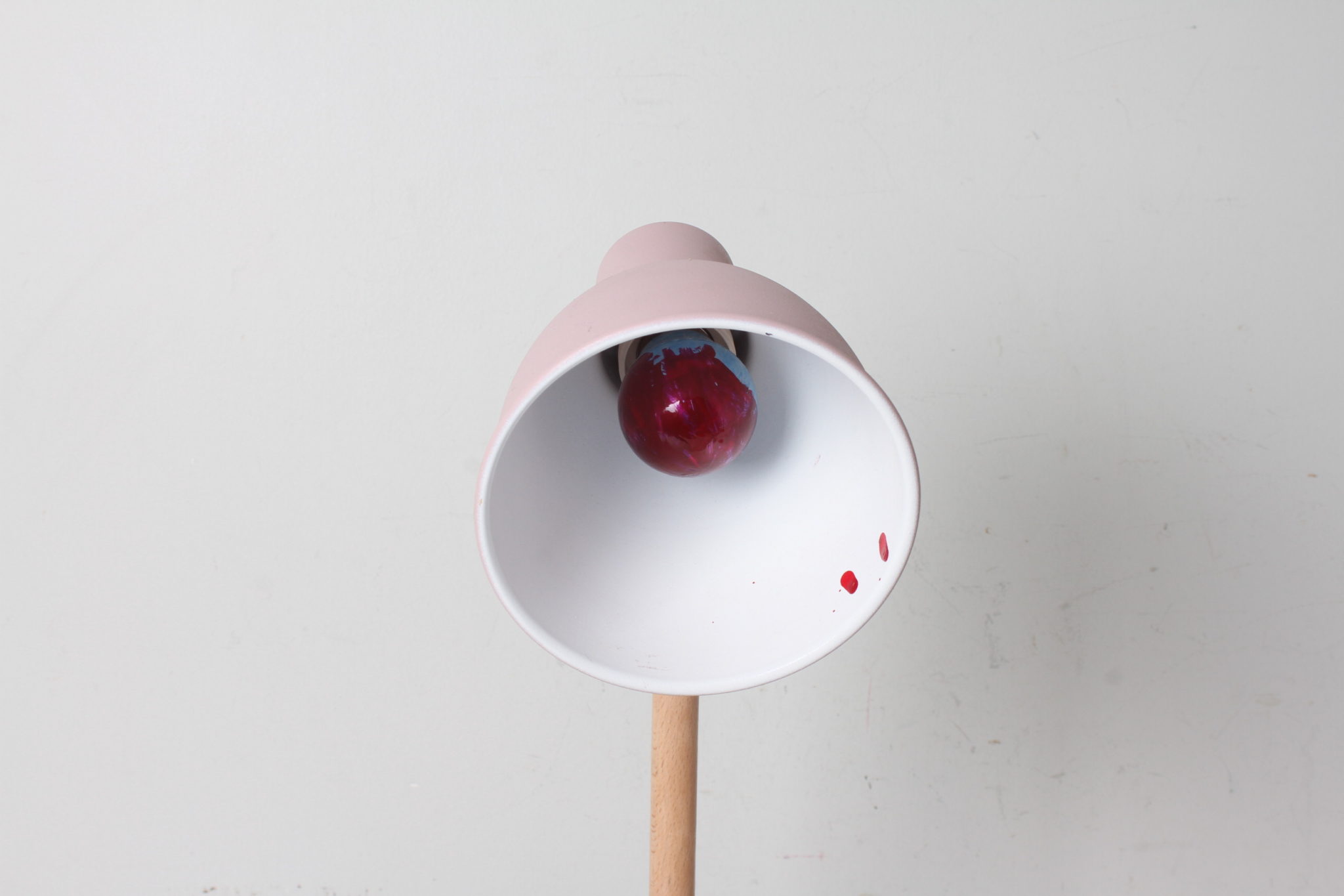Lampe de bureau rose poudré – Corep