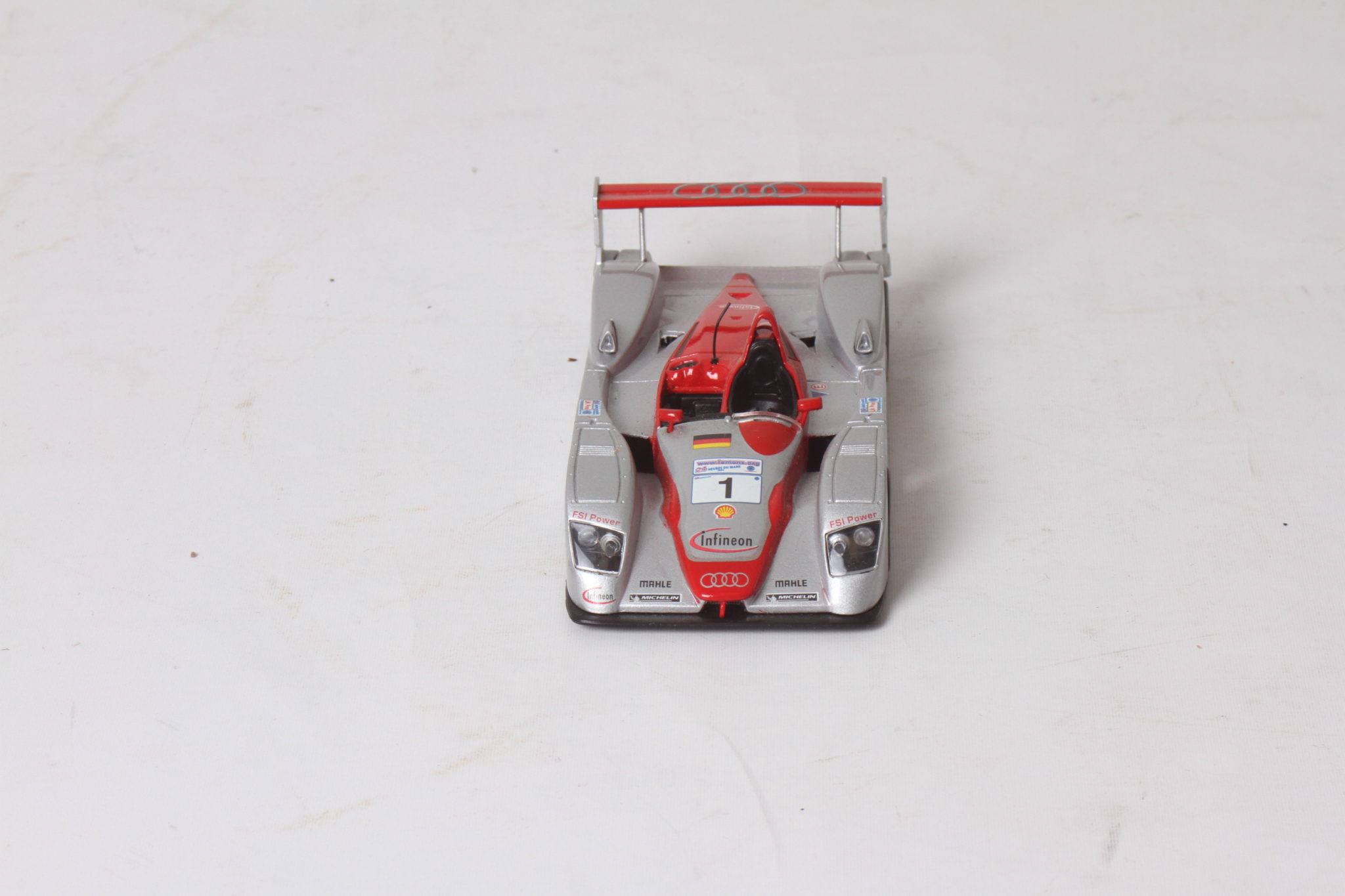 Audi R8 24h du Mans 2002