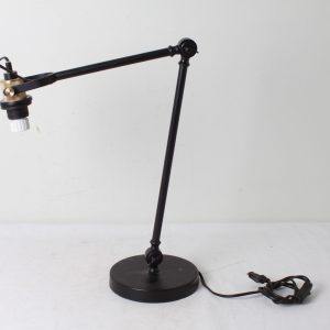 Lampe du bureau design industriel