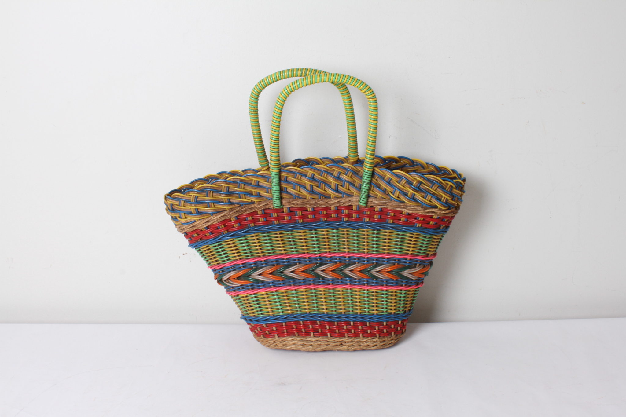 Panier vintage osier et scoubidou
