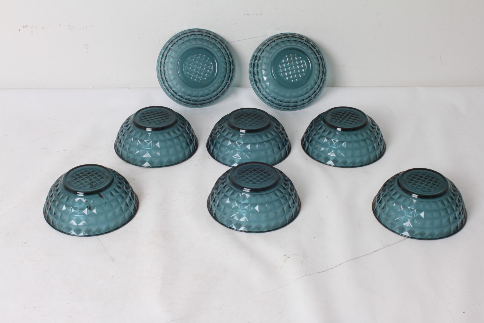 8 coupelles vintage en verre ciselé